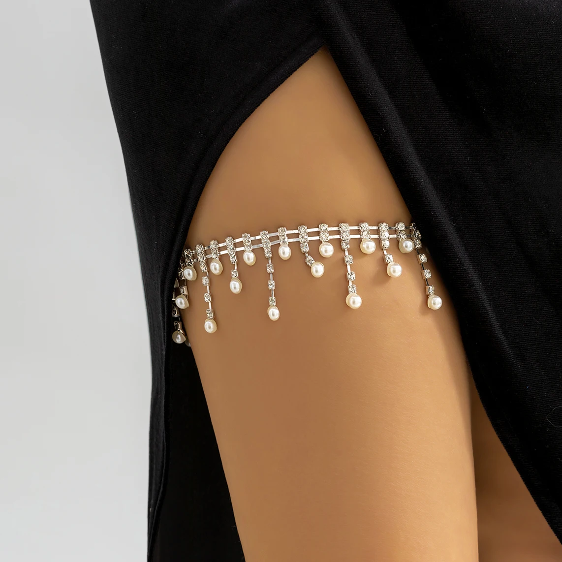 Body Jewelry Thigh Chain - Sexy Rhinestone Imitation Pearl Tassel Pendant