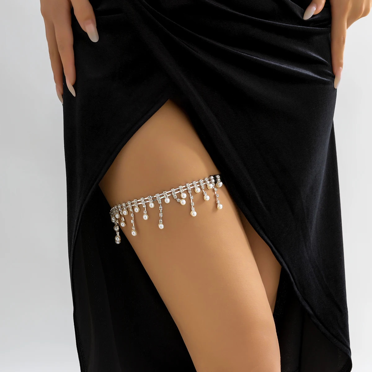 Sexy Rhinestone Imitation Pear - Body Jewelry Thigh Chain ulasan dan harga